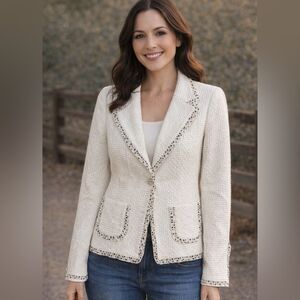 TAHARI  White Tweed Blazer w/Polka Dot Trim